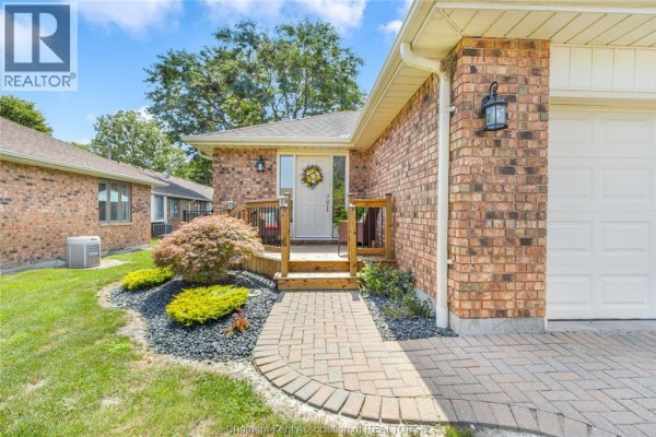 Recreation room - 26-21 Earl Drive, Chatham, ON N7M6E7 Photo 4