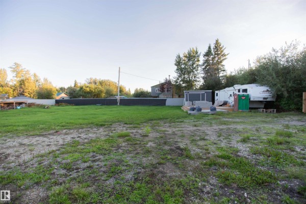 #26 4325 Lakeshore Rd, Rural Parkland County, AB T0E2K0 Photo 4