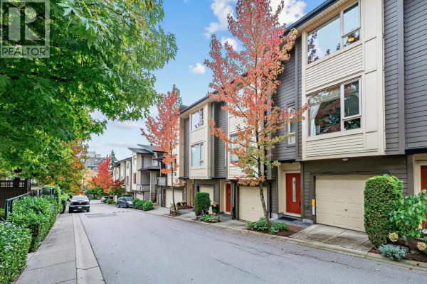 26 9229 University Crescent, Burnaby, BC V5A4Z2 Photo 4