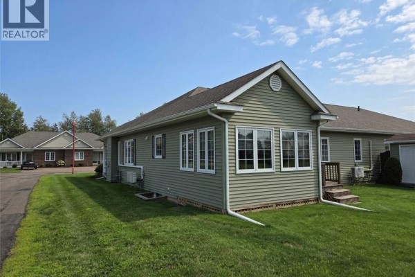 26 Adelie Lane, Moncton, NB, photo 2
