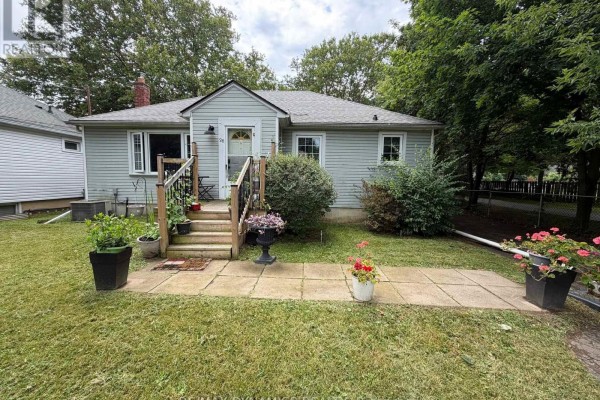 26 Beamer Avenue, St  Catharines, ON, photo 2
