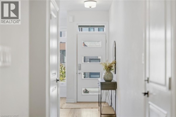 3pc Bathroom - 26 Bensley Lane, Hamilton, ON L9C0E7 Photo 5