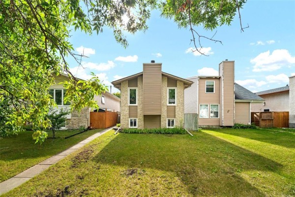 Kitchen - 26 Birchbark Bay, Winnipeg, MB R2V4P1 Photo 2