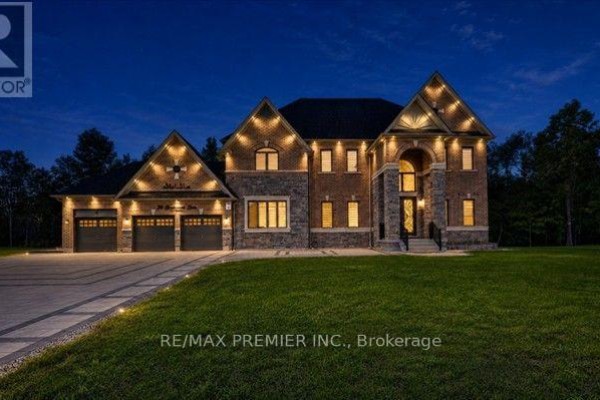 26 Birchwood Lane, Essa, ON, photo 2