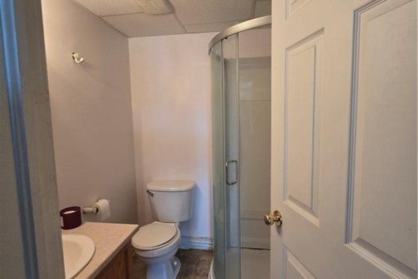 26 Bridge Street, Sackville, NB E4L3N5 Photo 4