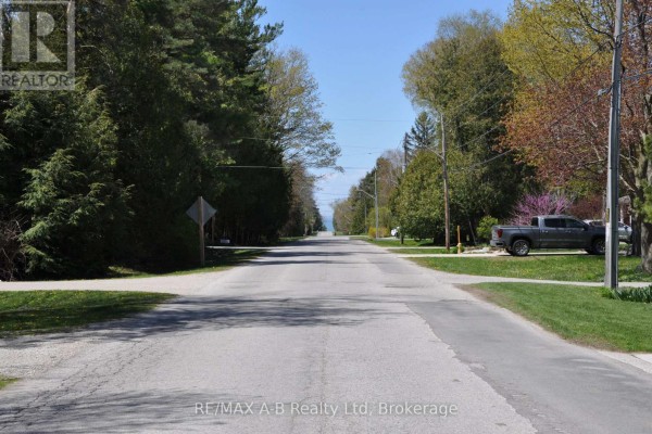 26 Cameron Street, Bluewater, ON N0M1G0 Photo 4