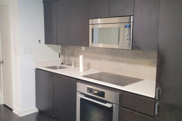 26 Capreol Court, Toronto, ON M5V4A3 Photo 2