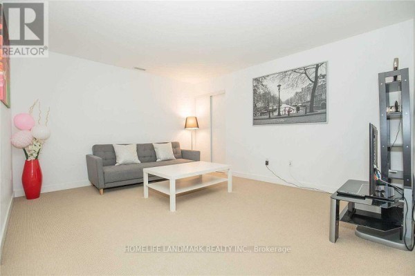 26 Capreol Court, Toronto, ON M5V4A3 Photo 3