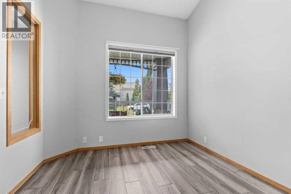 Kitchen - 26 Chaparral Close Se, Calgary, AB T2X3L7 Photo 3