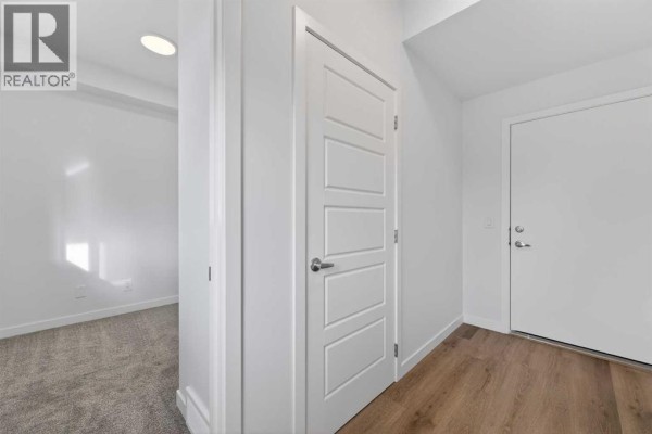 2pc Bathroom - 26 Creekside Avenue Sw, Calgary, AB T2X6E2 Photo 5