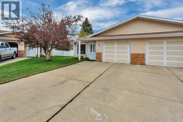 26 Dale Close, Red Deer, AB, photo 3