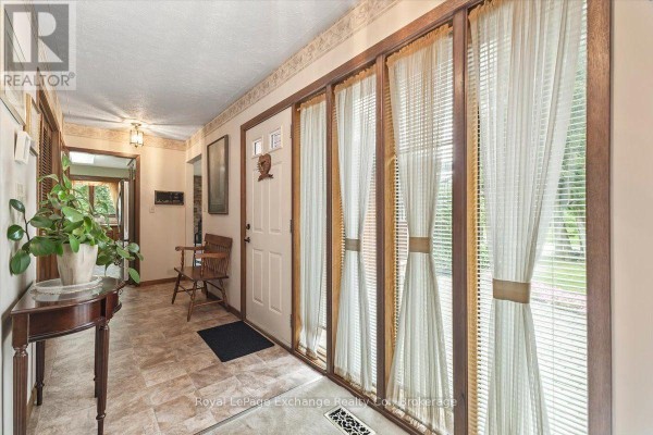 Den - 26 Dawson Drive, Kincardine, ON N2Z2X6 Photo 4