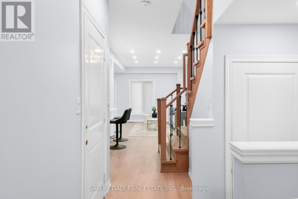 Family room - 26 Dayman Drive, Hamilton, ON L9K0J9 Photo 5