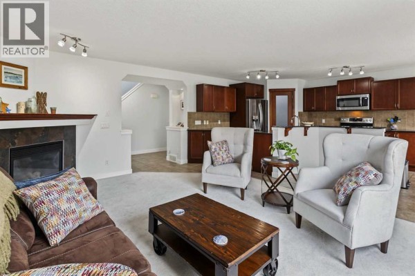 Pantry - 26 Drake Landing  Ne, Okotoks, AB T1S0B9 Photo 5