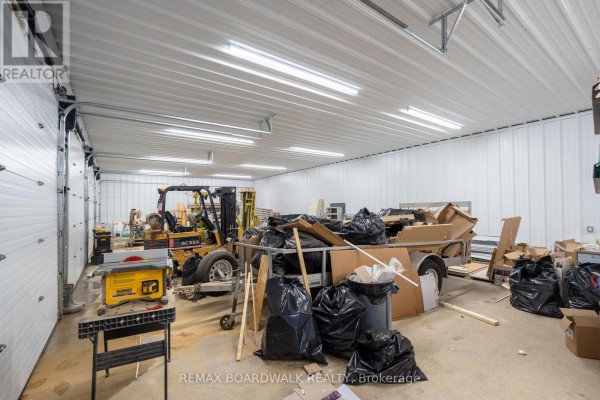 26 First (garage) Street W, Cornwall, ON K6J1B9 Photo 4