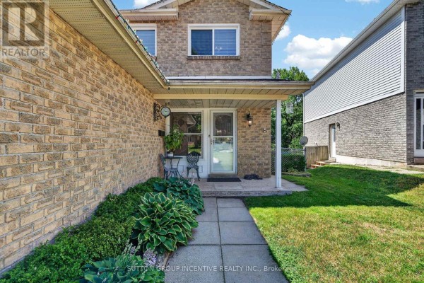 26 Fox Run, Barrie, ON, photo 2