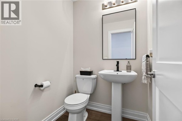 4pc Bathroom - 26 Granite Ridge Trail, Waterdown, ON L8B1Y4 Photo 5