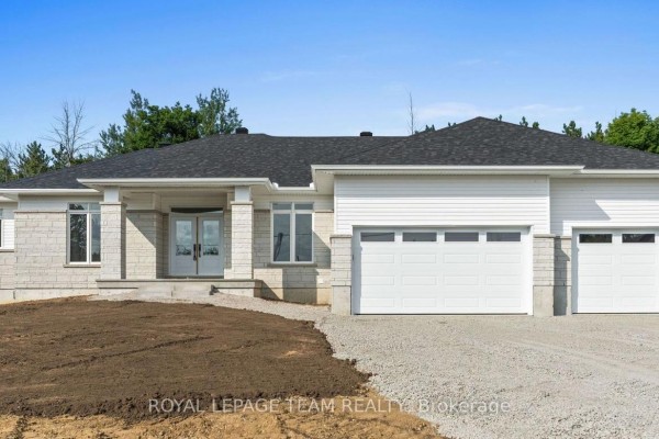 Great room - 26 Irvin Woermke Street, Mcnab/braeside, ON K0A1G0 Photo 3