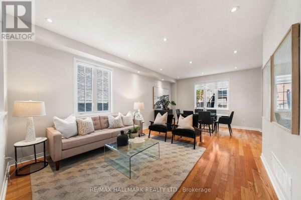Living room - 26 Larcastle Avenue, Markham, ON L6C0A9 Photo 5