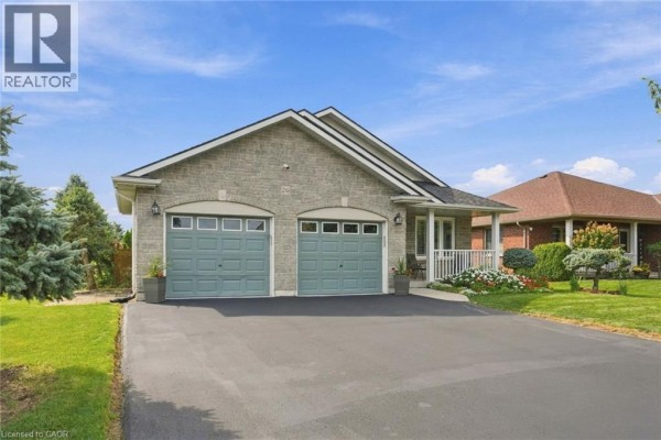 Family room - 26 Leslie Street, Jarvis, ON N0A1J0 Photo 3