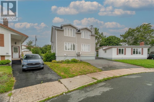 26 Lloyd Crescent, St  John S, NL, photo 2