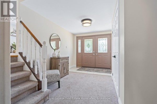 Bedroom 3 - 26 Marilyn Crescent, Halton Hills, ON L7G1K4 Photo 5