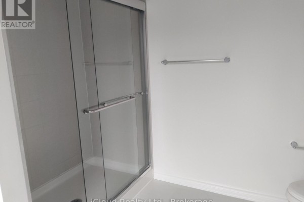 26 Milt Schmidt Street, Kitchener, ON N2R0T2 Photo 4