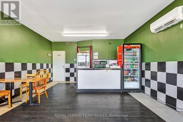 26 Northside Road, Ottawa, ON K2H5Z3 Photo 5