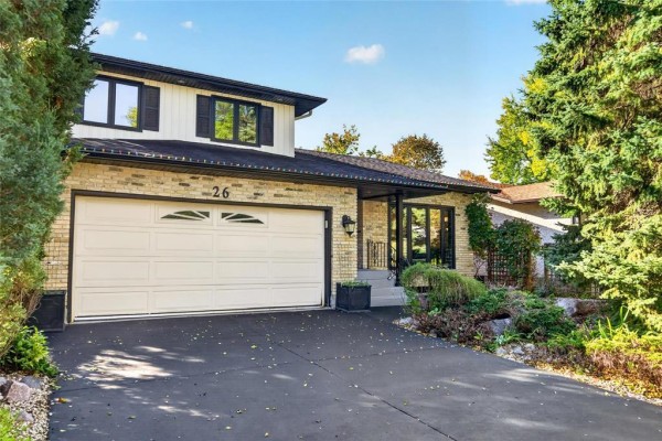 26 Oswald Bay, Winnipeg