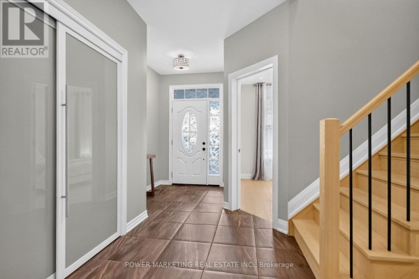 26 Palmeto Court, Ottawa, ON, photo 3