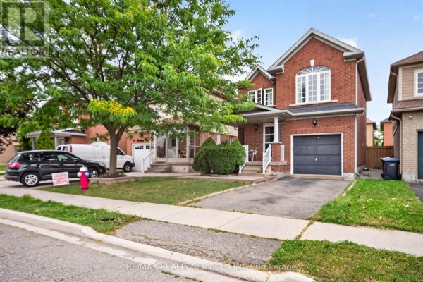 26 Peachleaf Crescent S, Brampton, ON L7A2B2 Photo 5