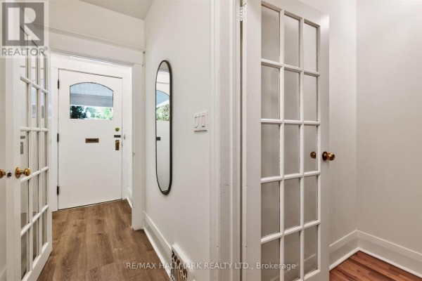 Utility room - 26 Pearson Avenue, Toronto, ON M6R1G1 Photo 4