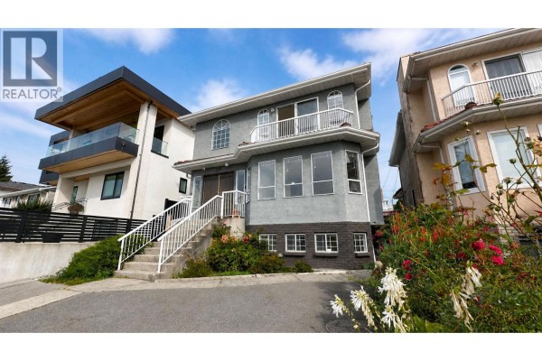 26 Ranelagh Avenue, Burnaby, BC V5B3N3 Photo 5