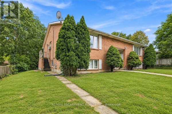 Kitchen - 26 Renfrew Street E, Haldimand, ON N3W1E8 Photo 4