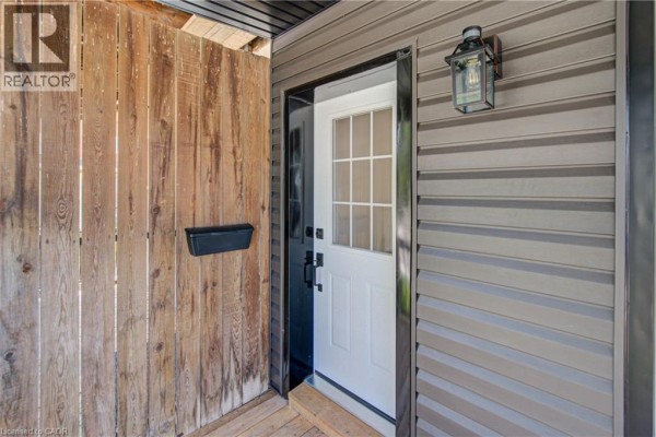 3pc Bathroom - 26 Richardson Street, Cambridge, ON N1S2P3 Photo 4