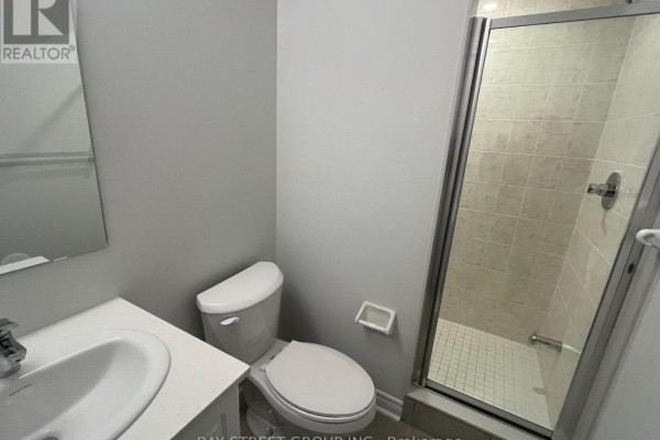 Kitchen - 26 Robert Eaton Avenue, Markham, ON L3S0G3 Photo 4