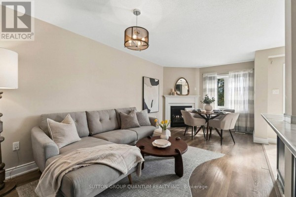 Living room - 26 Robertson Street, Collingwood, ON L9Y0X1 Photo 3