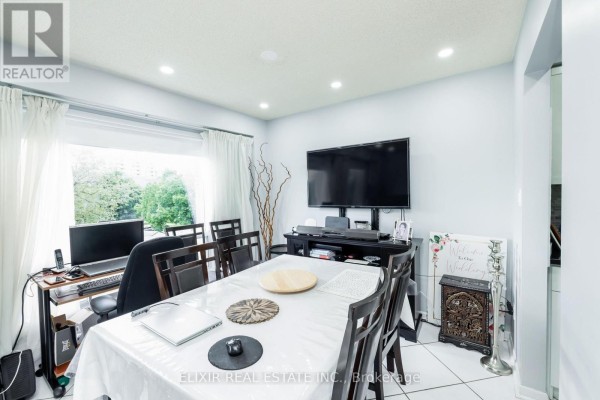 Bedroom 2 - 26 Roughfield Crescent, Toronto, ON M1S4K4 Photo 5