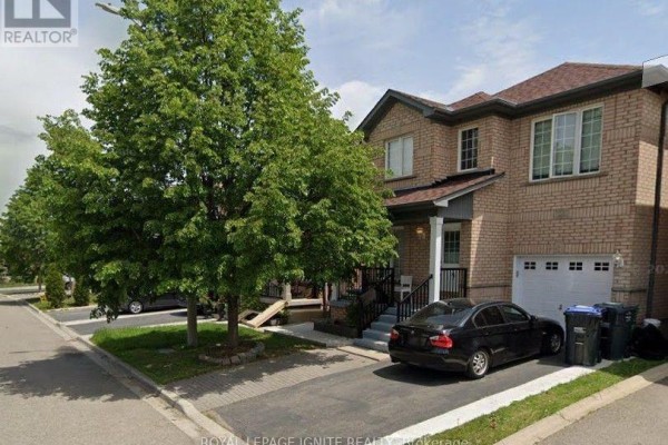 26 Roxton Crescent, Brampton