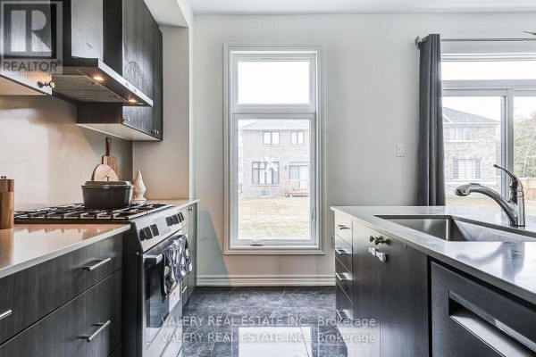 26 Sam Battaglia Crescent, Georgina, ON L0E1R0 Photo 5
