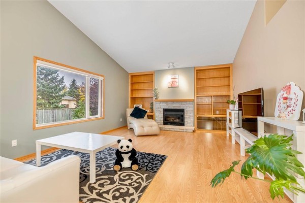 Kitchen - 26 Shelby Cove, Winnipeg, MB R3T5X8 Photo 2