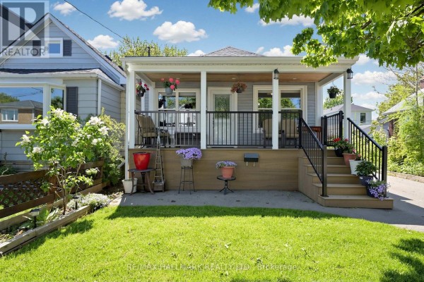 Primary Bedroom - 26 Sixteenth Street, Toronto, ON M8V3J8 Photo 3