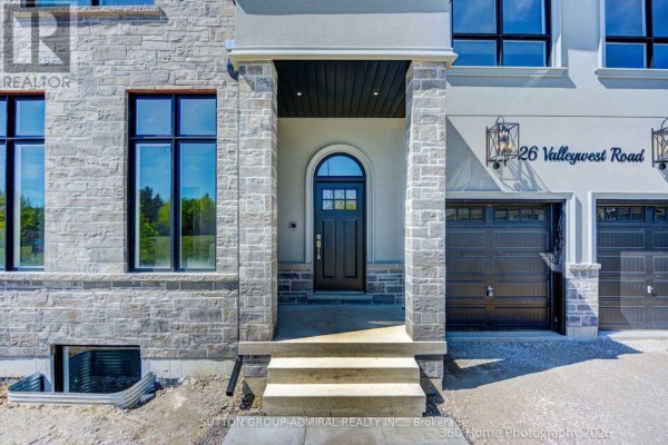 26 Valleywest Road, Brampton, ON, photo 2