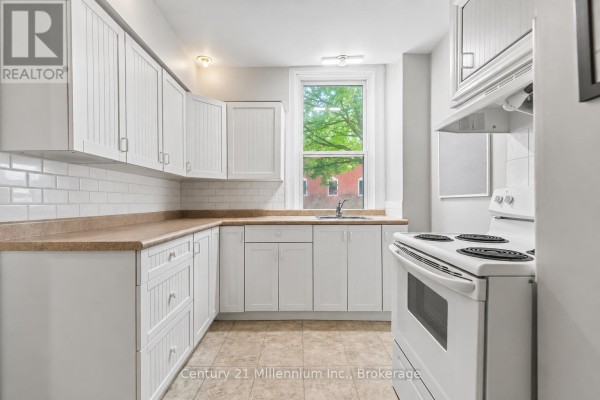 Kitchen - 26 Victoria Avenue, Grey Highlands, ON N0C1H0 Photo 5