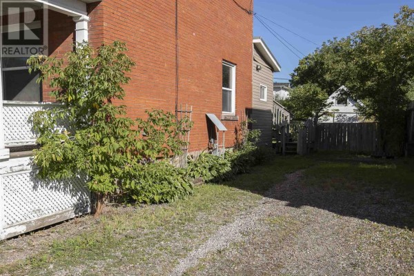 26 Wallace Ter, Sault Ste  Marie, ON P6C1J8 Photo 3