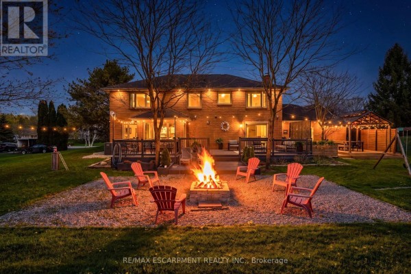 26 Weneil Drive, Hamilton, ON, photo 2