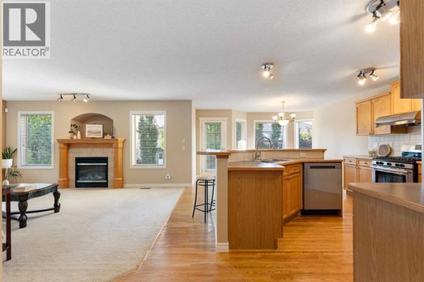 Foyer - 26 West Springs Road Sw, Calgary, AB T3H4P4 Photo 3