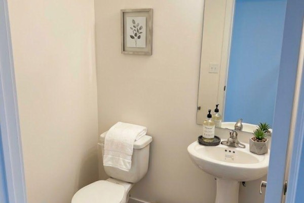 Bathroom - 26 Westwood Avenue, Barrie, ON L9J0M6 Photo 5