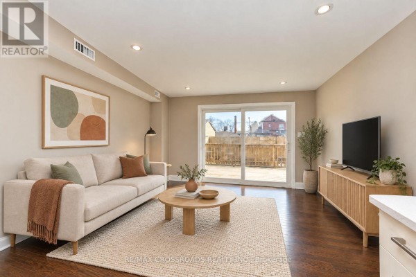 Bedroom - 260 Clinton Street, Toronto, ON M6G2Y6 Photo 3