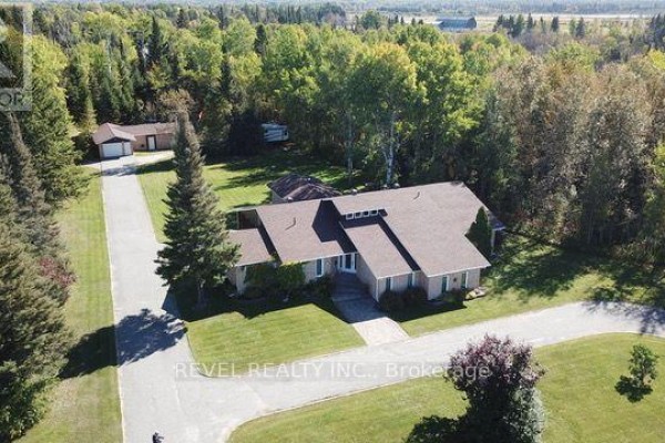260 Emerald Street, Timmins, ON, photo 3